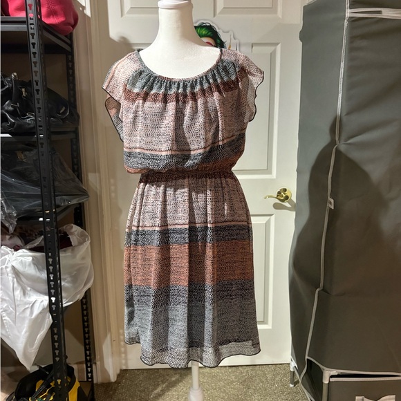 Enfocus Studio Dresses & Skirts - Enfocus NWT Sz 6 Multicolor sheer Striped Dress with flounced cap sleeves